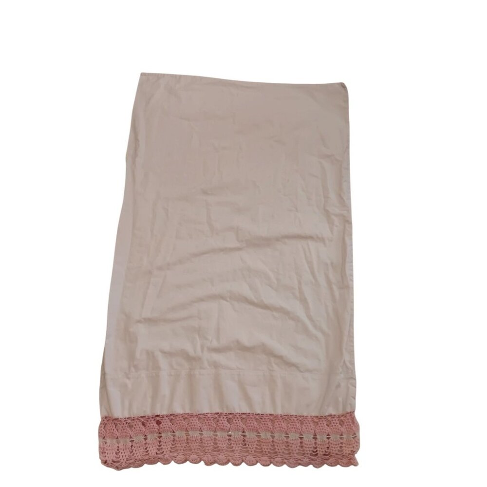 VTG Hand Crochet White Pillowcase Pink Scalloped Edge 30"x20"